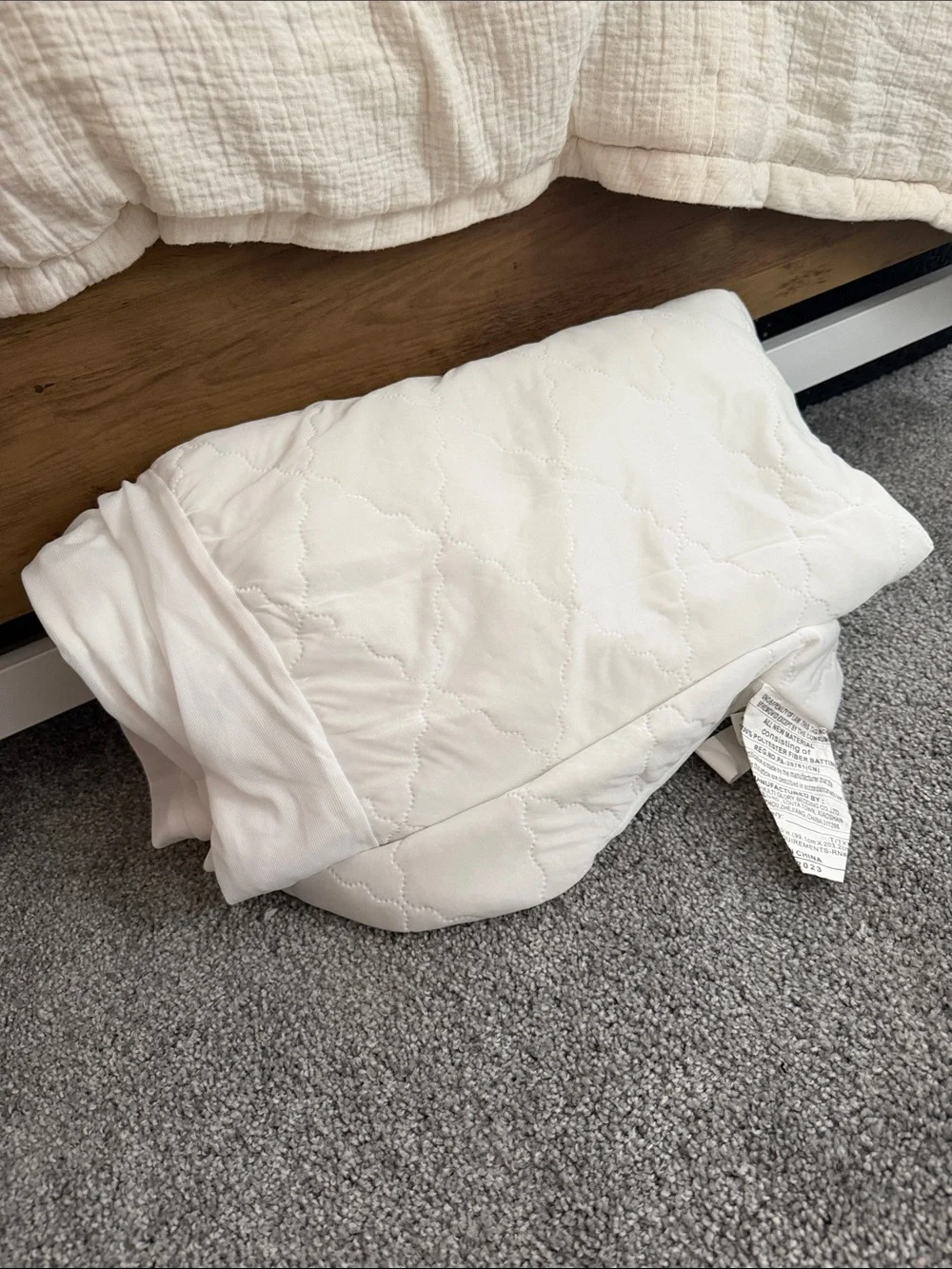 Mainstays Quilted Waterproof Mattress Protector - White